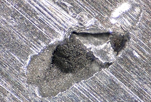 Obserwacja i analiza odlewów w formach piaskowych